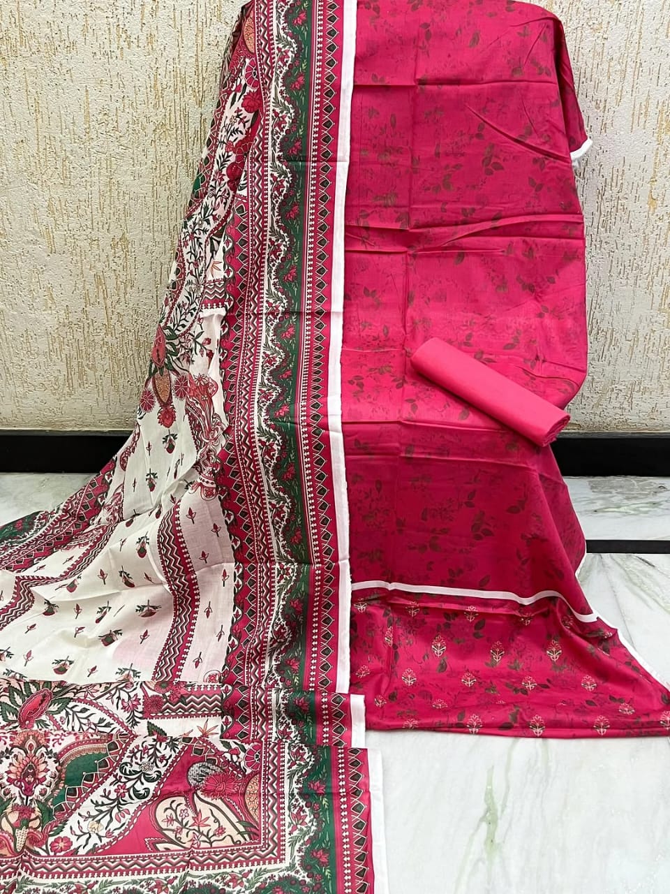 MD18 Printed Lawns 2026 Unstitched Suit