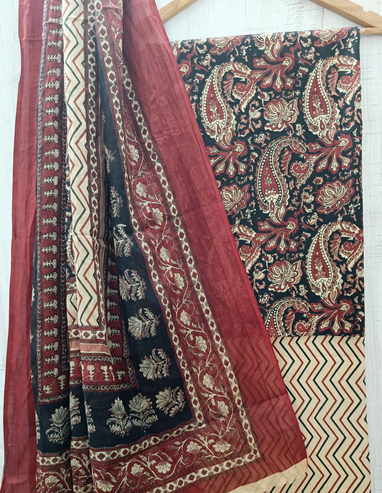 J29 Premium Jaipuri Cotton Unstitched Suit Set with Mulmul Dupatta