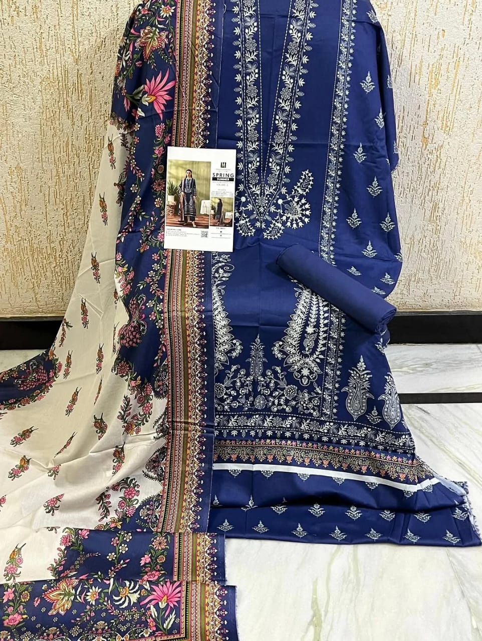 MD02 Printed Lawn Suit | 3 Piece Unstitched Pakistani Lawn Dress with Printed Dupatta