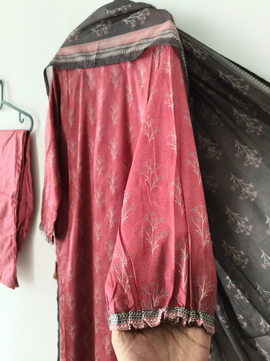 BIN SAEED Casual Printed Lawn 3 Piece Suit - Red