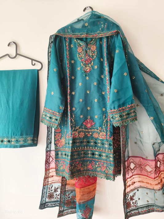 Sadabahar Organza Short Kurti Suit Set – Embroidered Wedding Wear (Medium, Size 42)