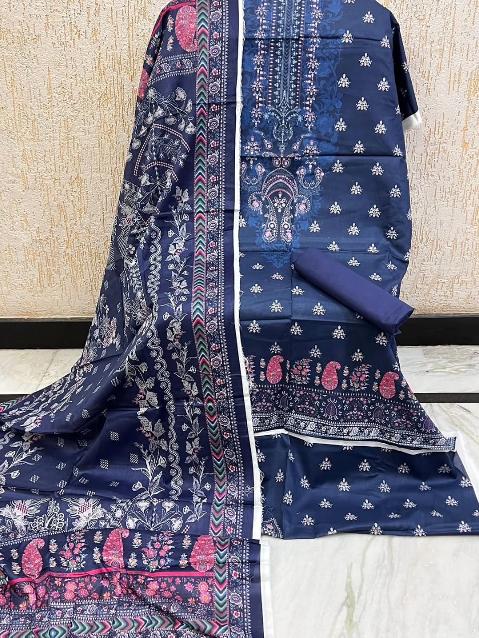 MD15 Printed Lawns 2026 Unstitched Suit