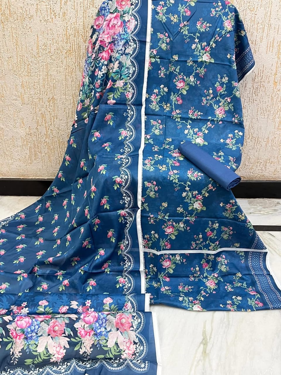 MD12 Printed Lawns 2026 Unstitched Suit