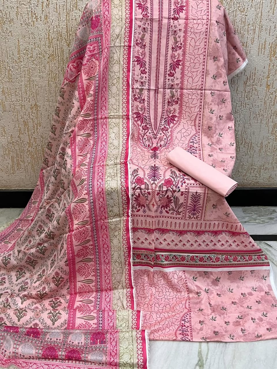 MD13 Printed Lawns 2026 Unstitched Suit