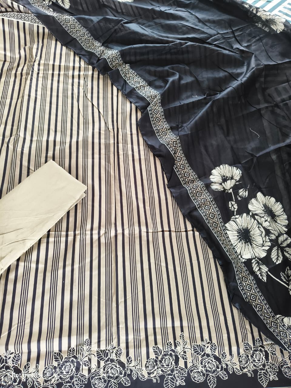 Bin Saeed 11 Printed Lawn Unstitched 3-Piece Suit