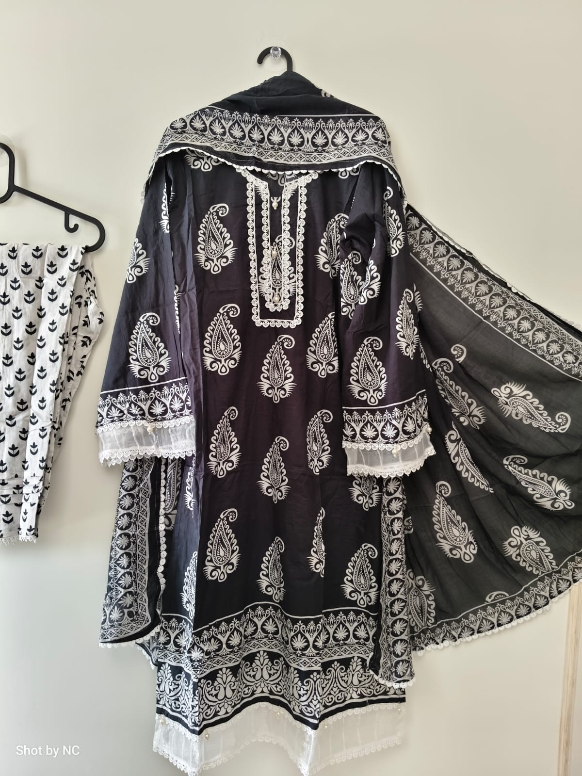 U03 Urooj Summer Prints Vol. 2 – Ready to Wear Pakistani Lawn Suit