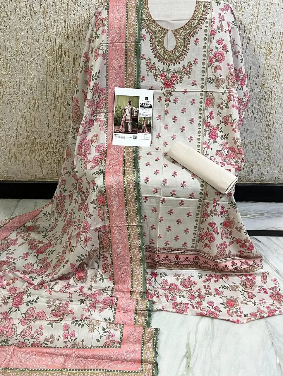 MD09 Printed Lawn Suit | 3 Piece Unstitched Pakistani Lawn Dress with Printed Dupatta