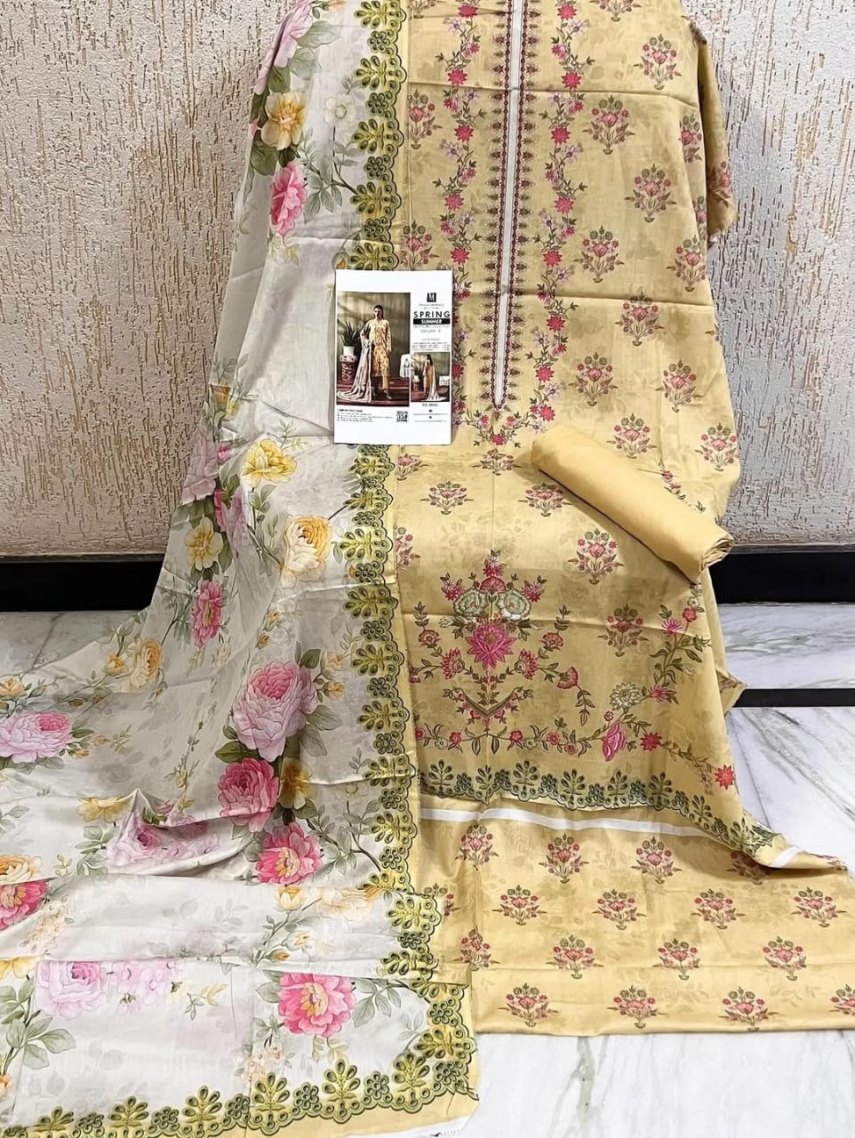 MD07 Printed Lawn Suit | 3 Piece Unstitched Pakistani Lawn Dress with Printed Dupatta