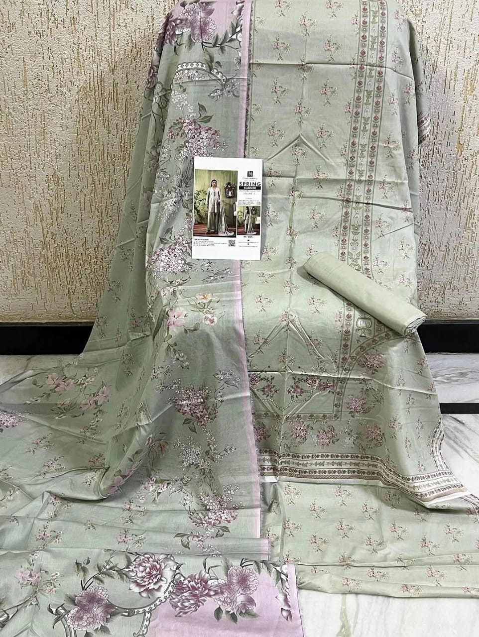 MD05 Printed Lawn Suit | 3 Piece Unstitched Pakistani Lawn Dress with Printed Dupatta