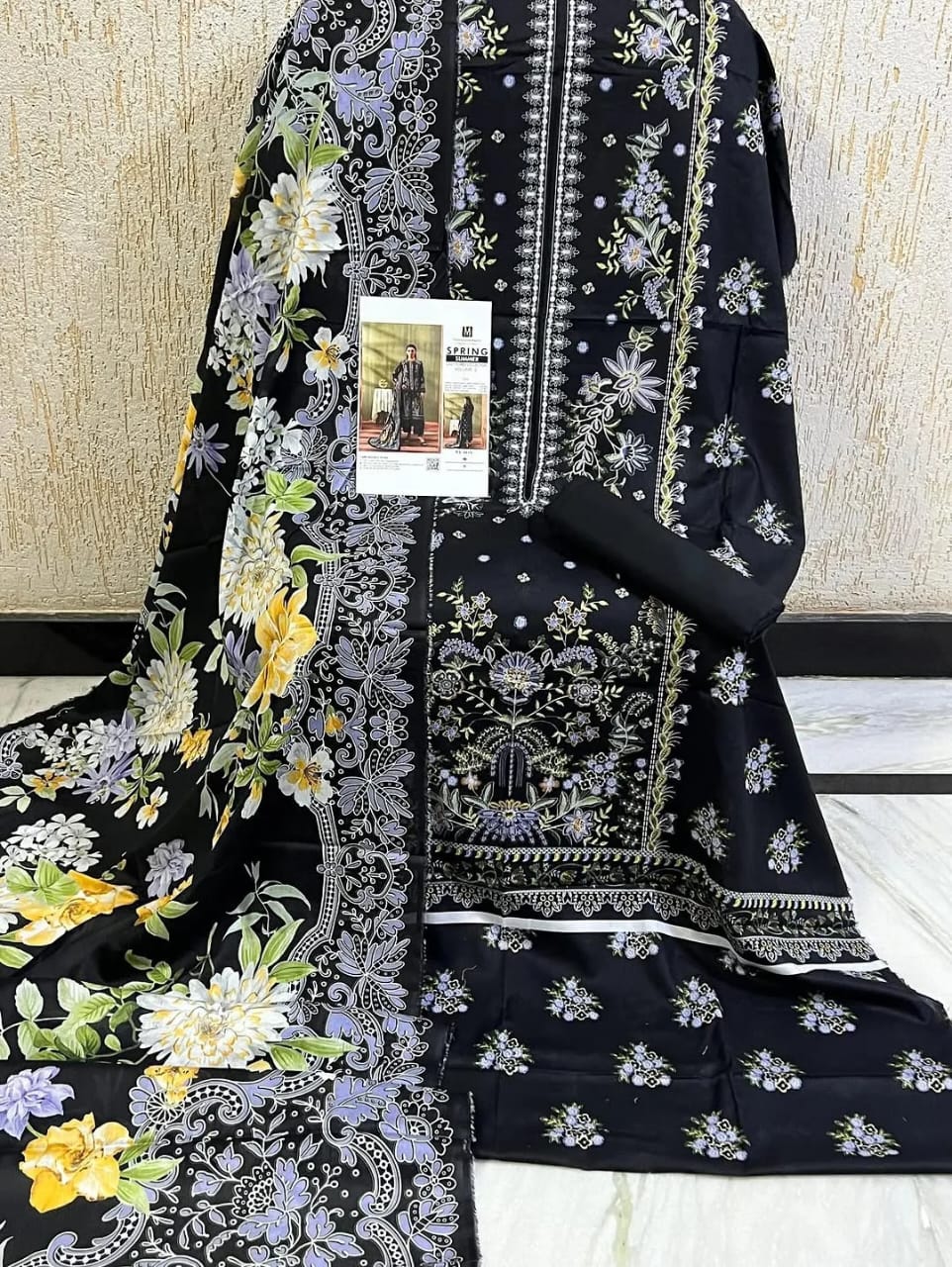 MD01 Printed Lawn Suit | 3 Piece Unstitched Pakistani Lawn Dress with Printed Dupatta