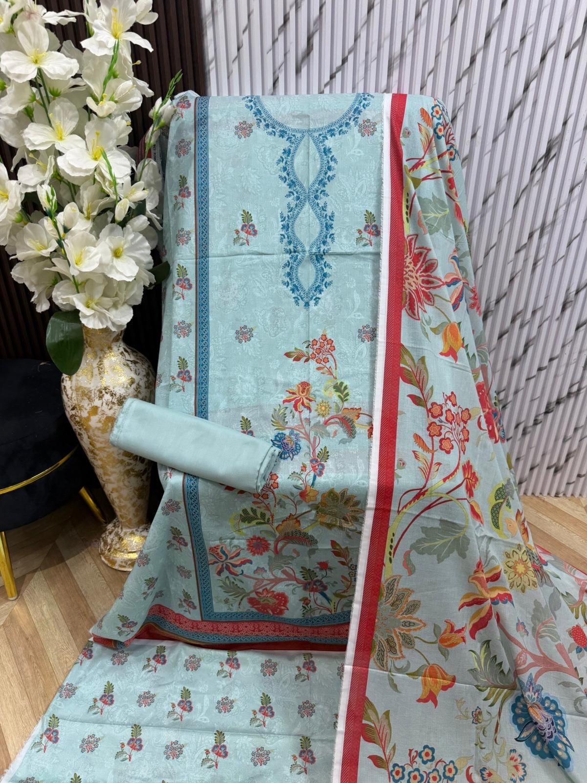 MPL05 Mausummery Printed Lawn – Latest Collection